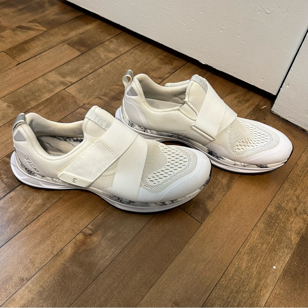 TIEM Slipstream Cycling Shoes W/ SPD Cleat Marble